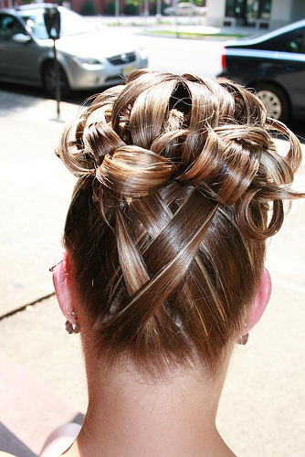 Présentation des chignons de mariage pour une coiffure à domicile