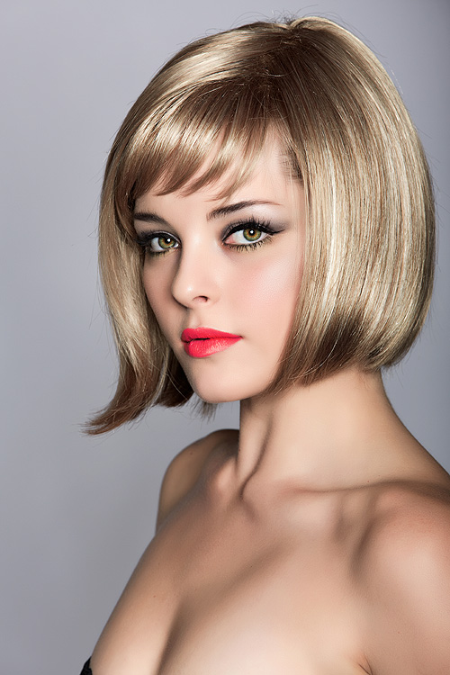 Coupe carré structurée blonde